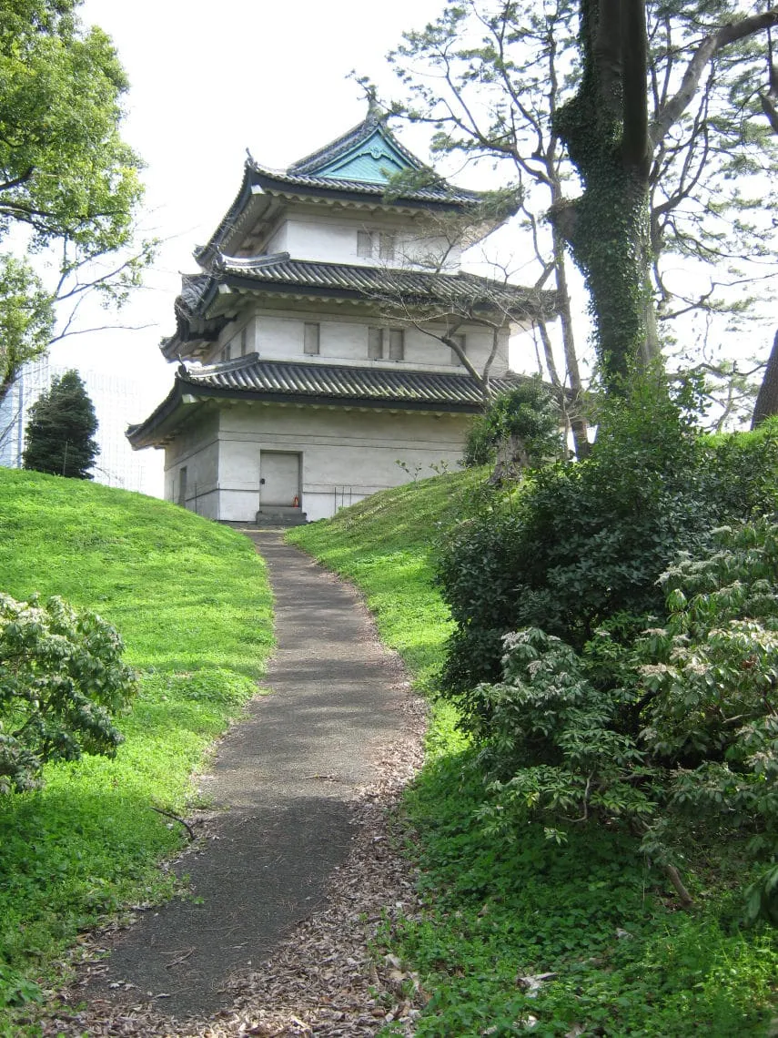 Japan Trip 2010 | Imperial Palace, Tokyo Photo 2 | Magical Girl Kamiko | This Mortal Coil Webcomic Japan Trip 2010 | Imperial Palace, Tokyo Photo 2 | Magical Girl Kamiko | This Mortal Coil Webcomic